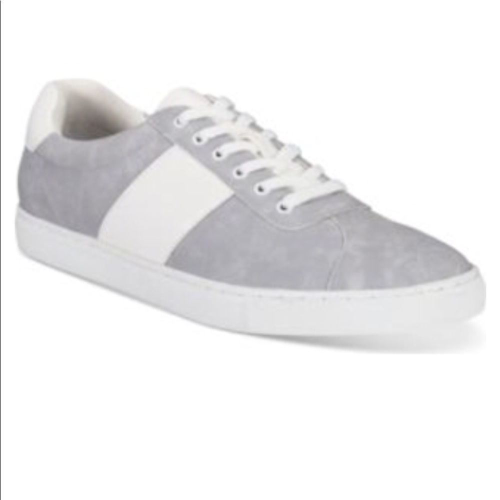 NIB Bar lll keagan grey sneaker shoes size 7. Comfortable lace up